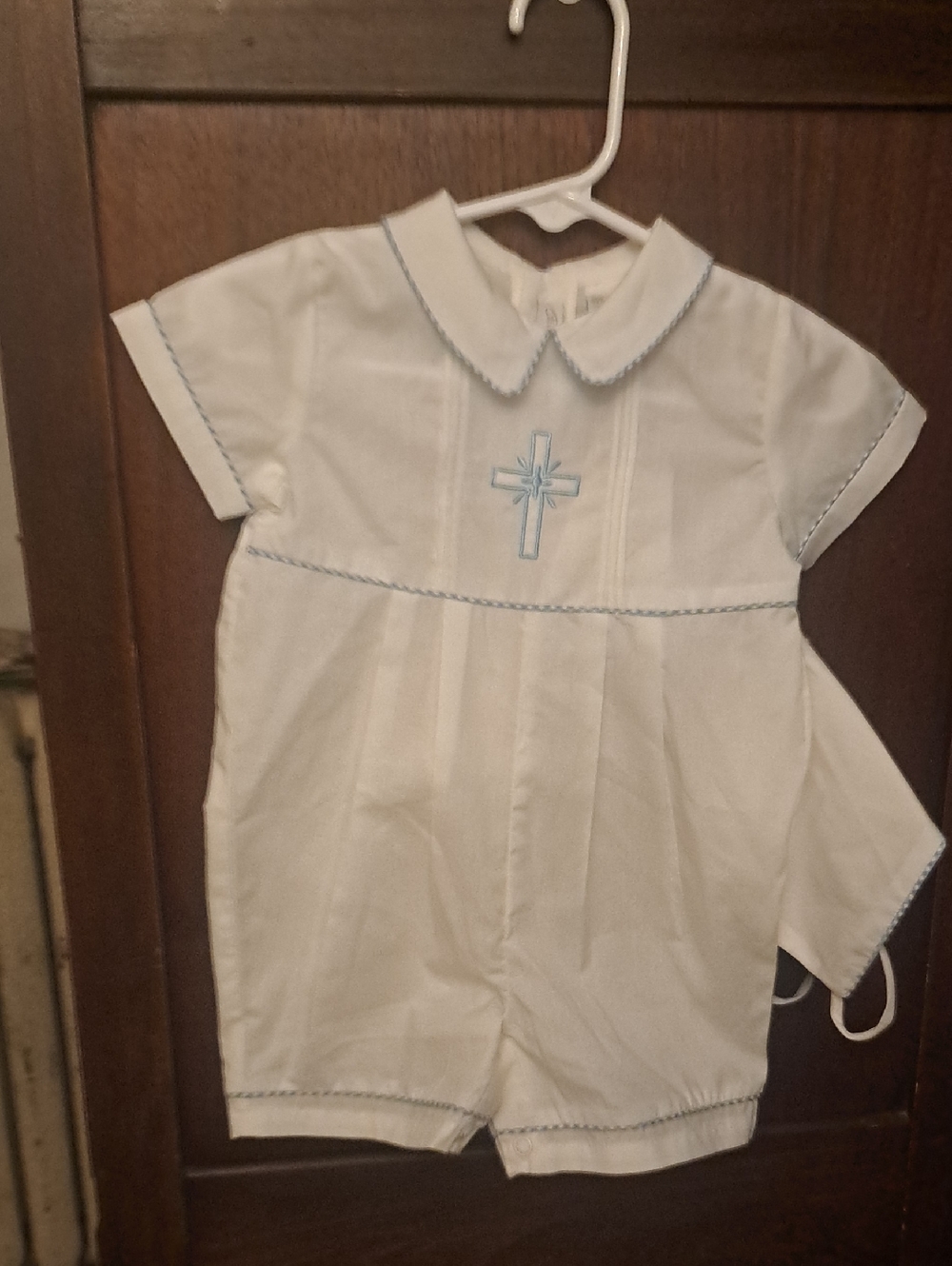 Carriage Boutique White Short Romper with Light Blue Cross Embroidery Size 6 Mos